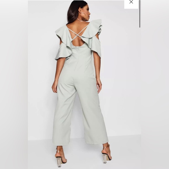 boohoo statement ruffle cross back jumpsuit black Size 4 - Picture 3 of 4